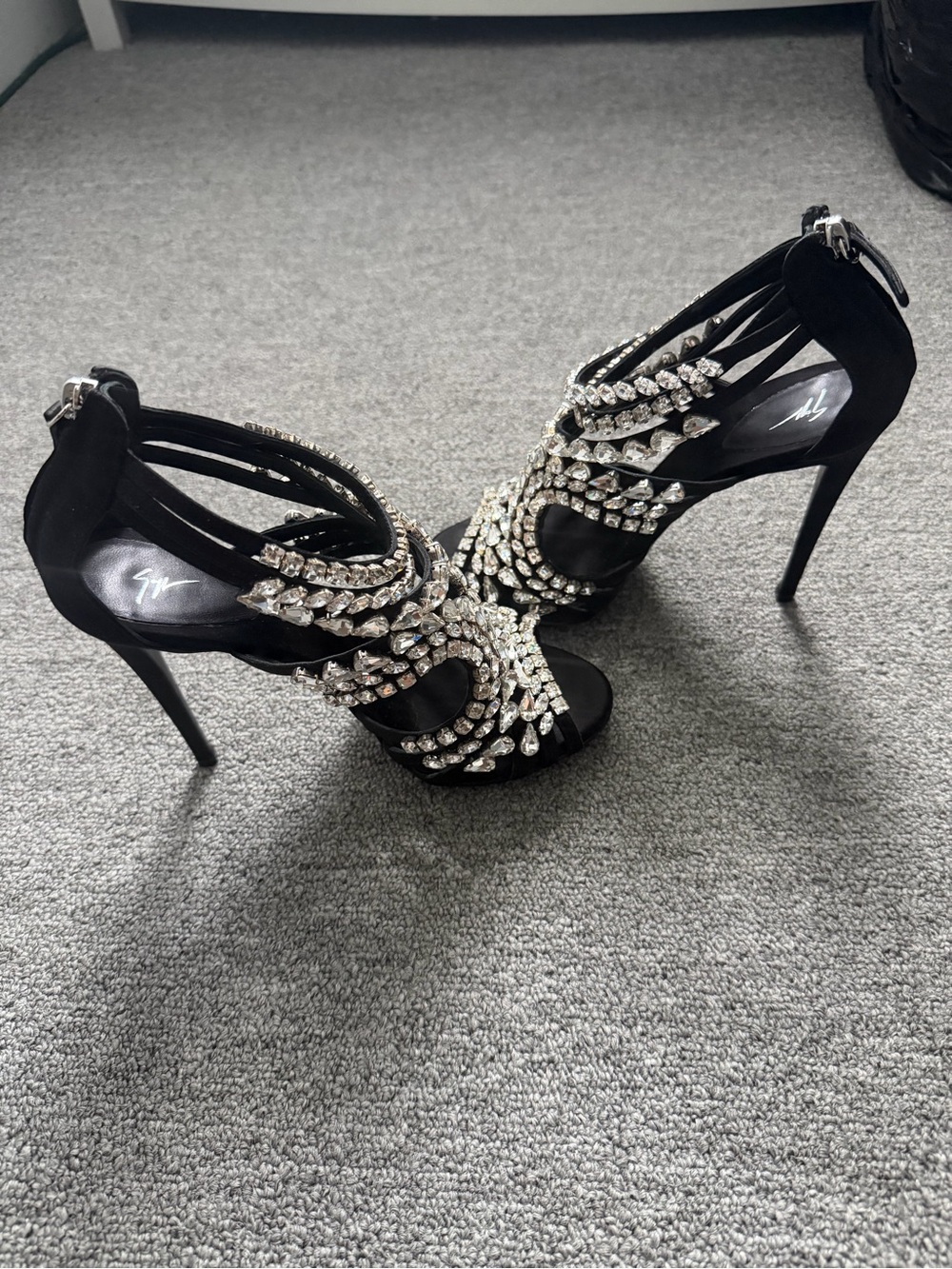 Giuseppe Zanotti Black Crystal Embellished Strappy Sandals - Picture 5 of 8